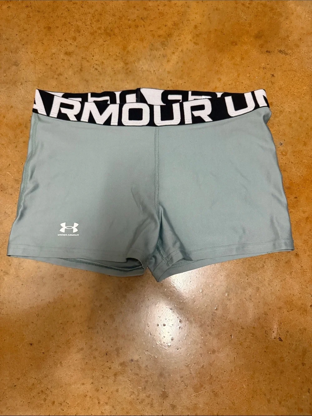 Under Armour Women's Sage Green Logo Waistband Bike Shorts